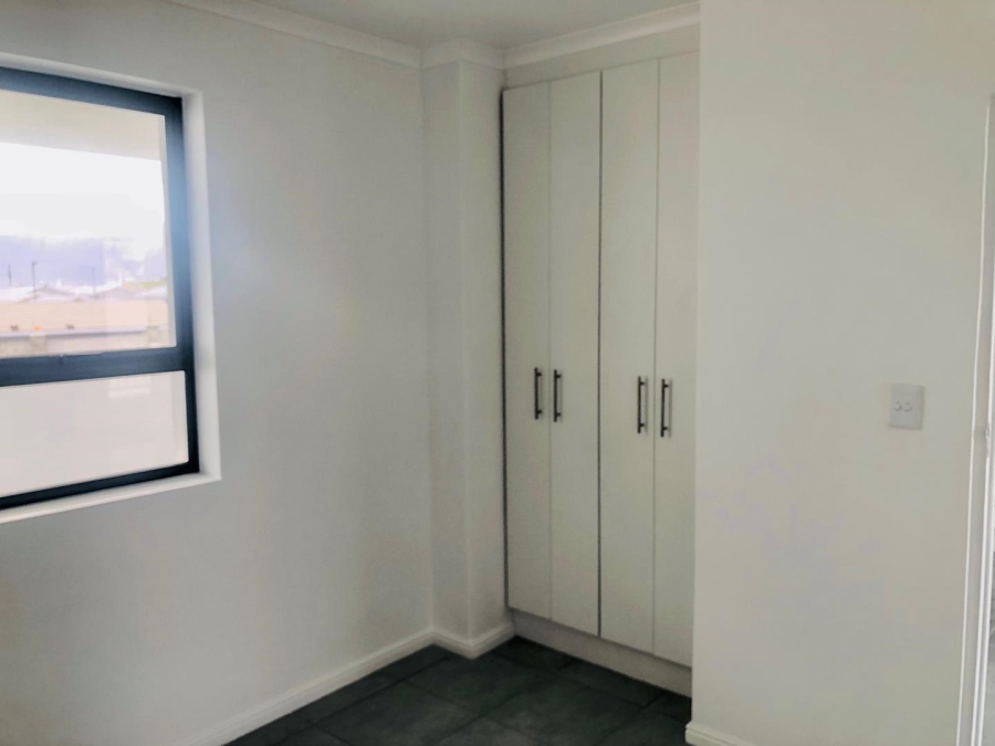 To Let 2 Bedroom Property for Rent in Westcliff Western Cape